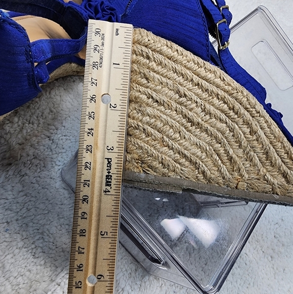 Cato Blue Wedge Sandals Size 10M - Picture 5 of 9